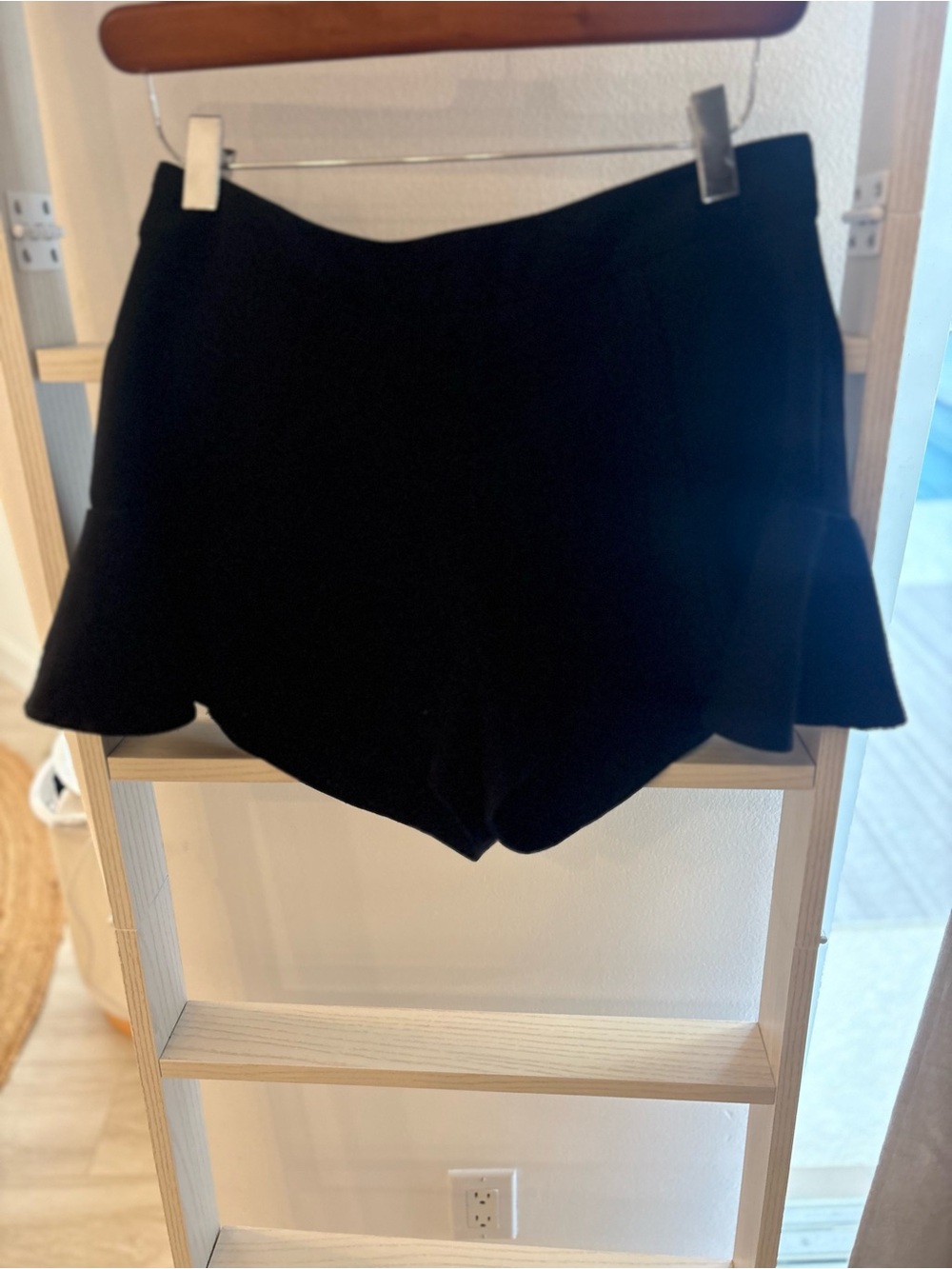 Black Women's Ruffle Hem Shorts